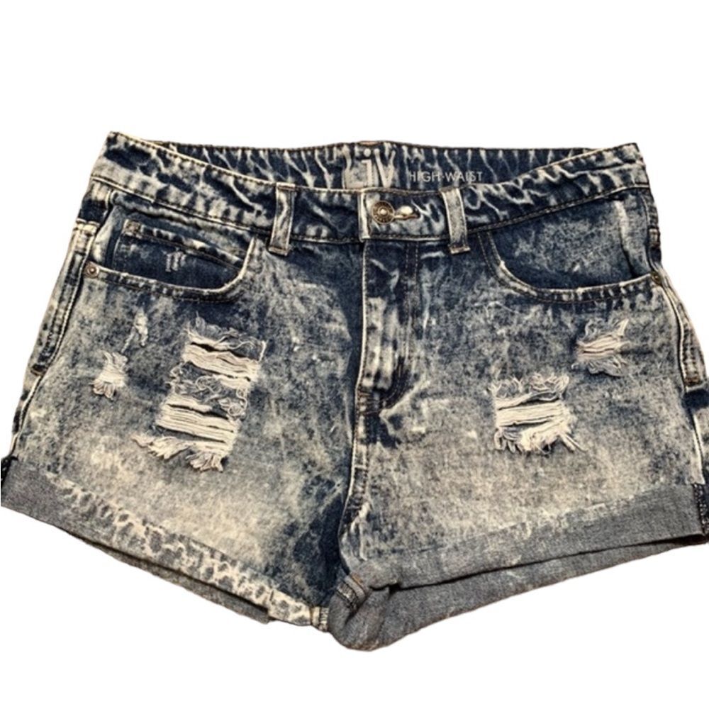 Delia’s Acid Washed Destructed Jean Shorts‎ 7 juniors